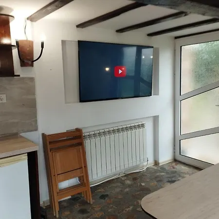 семейна къща лазарови * ساباريفا بانيا