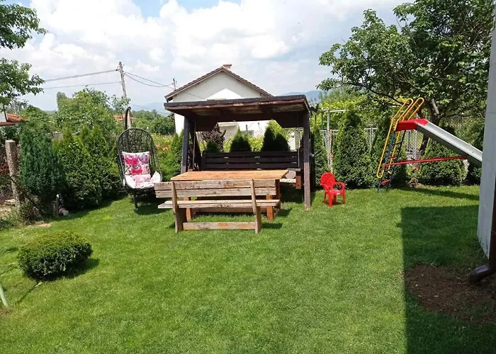 Daire семейна къща лазарови *