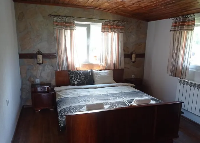 Daire семейна къща лазарови *