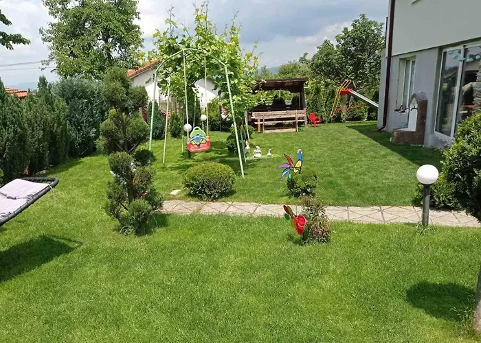 семейна къща лазарови