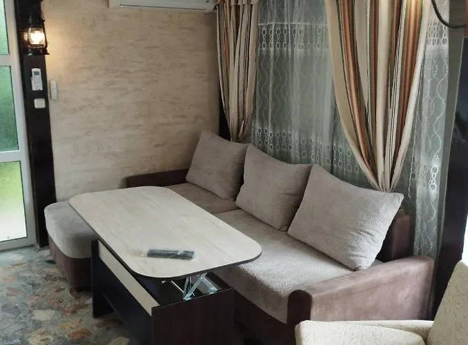 семейна къща лазарови *