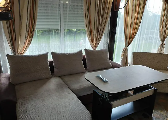 семейна къща лазарови Daire Sapareva Banya